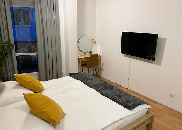 Ildiko's 2 Bedroom Cosy